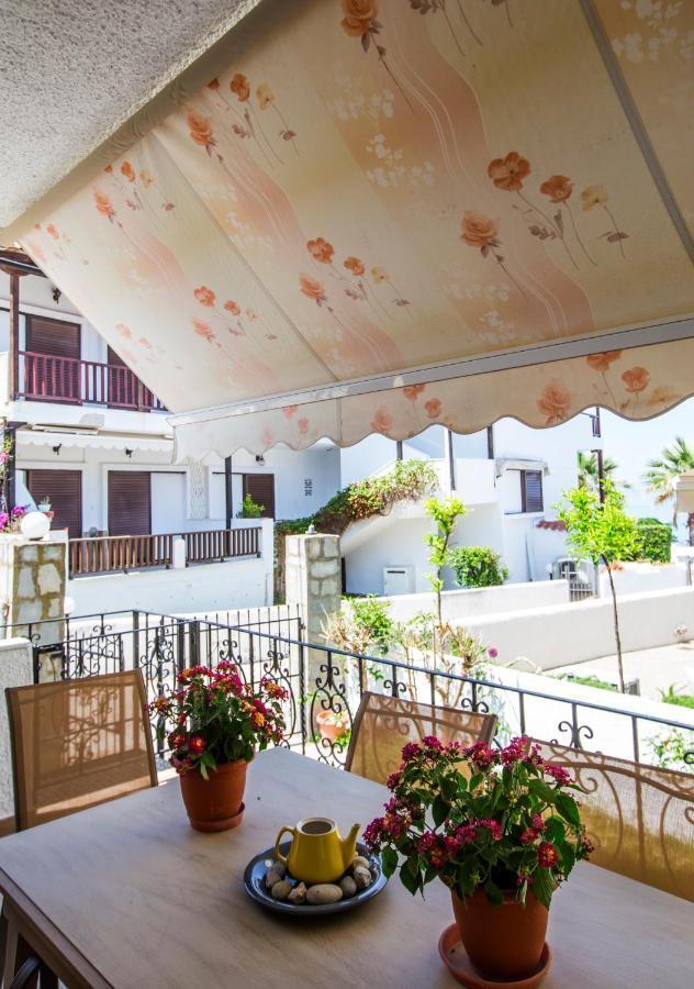 Beachfront Deluxe Apt. Pefkochori Exteriér fotografie